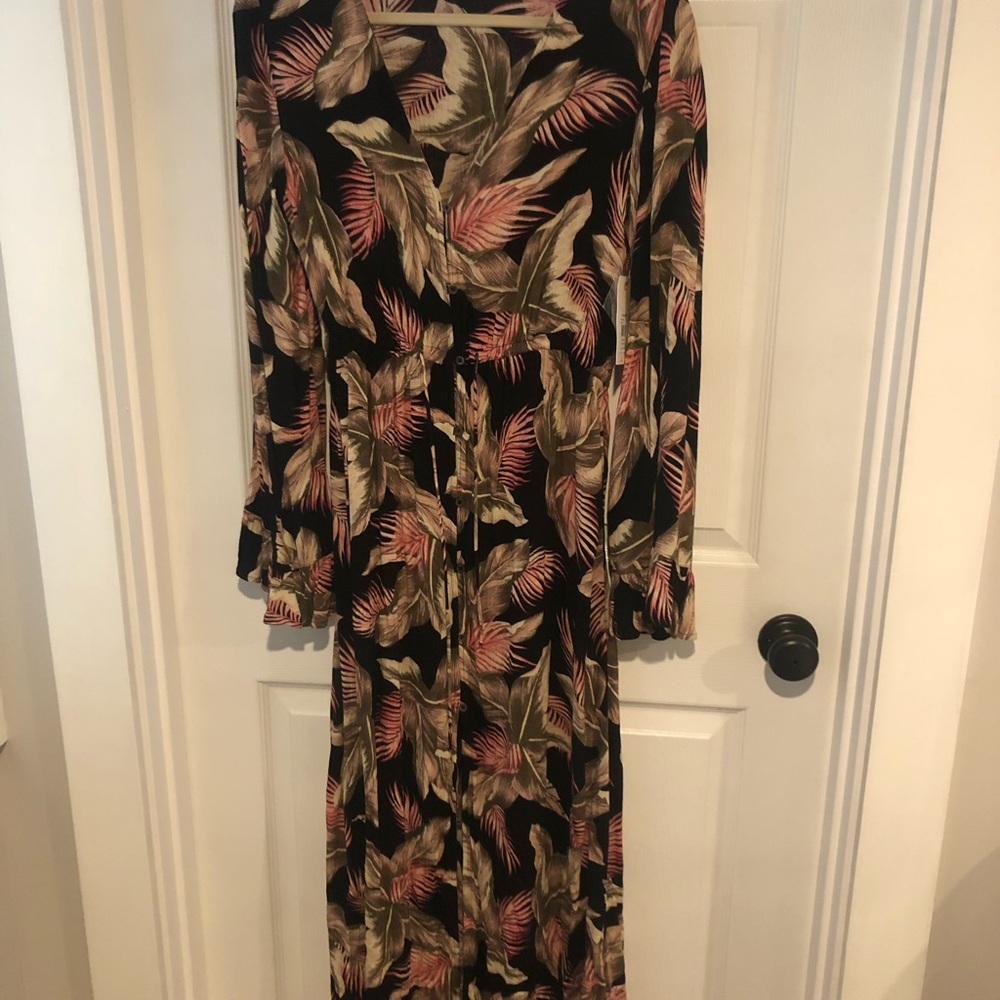 Billabong dress.  Size Medium